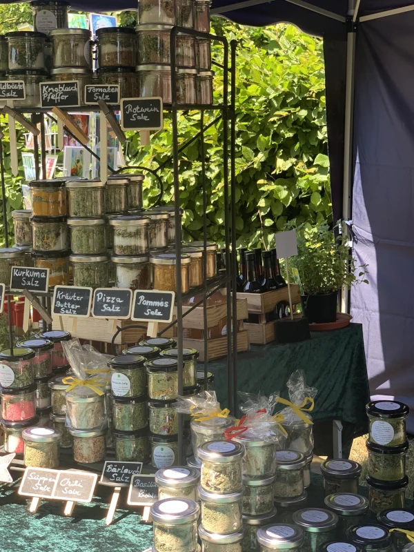 Marktstand im Sommer